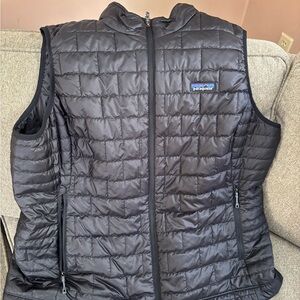 Patagonia Women's Black Quilted Vest
